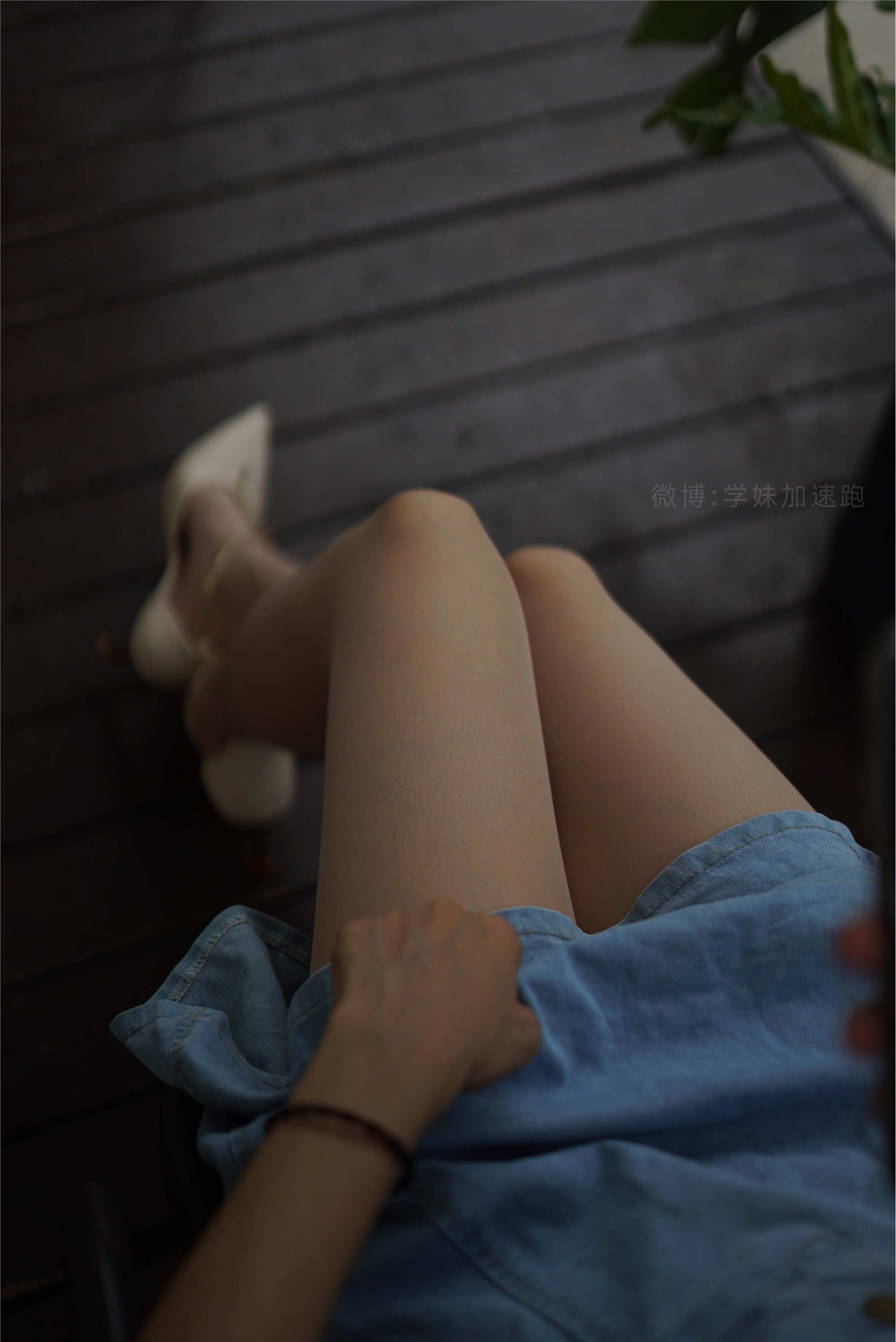 学妹加速跑 XM056《夏日大长腿-盘盘》